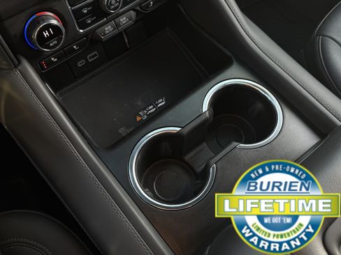 Used 2023 Chevrolet Suburban Z71 w/ Z71 Off-Road Package image 17