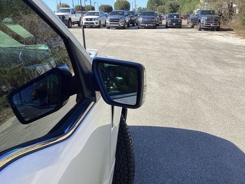 Used 2022 Ford F150 Lariat image 24