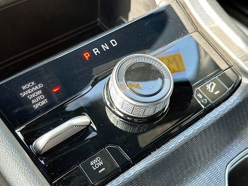 New 2025 Jeep Grand Cherokee Limited 4xe image 18