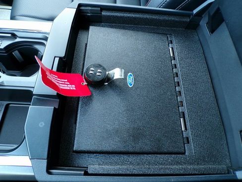 Used 2024 Ford F250 Lariat w/ Lariat Ultimate Package image 38