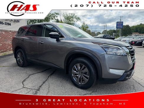 Used 2023 Nissan Pathfinder S AWD/4WD image 8