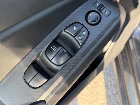 Used 2024 Nissan Altima 2.5 SV FWD image 23