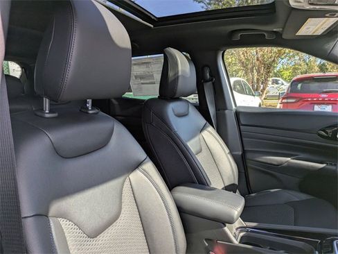 New 2026 Jeep Compass Latitude w/ Quick Order Package 29K image 35