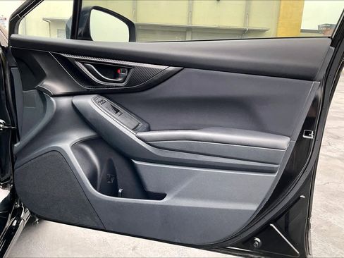 Used 2017 Subaru Impreza 2.0i Premium image 27