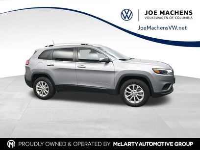 Used 2019 Jeep Cherokee Latitude w/ Popular Appearance Group