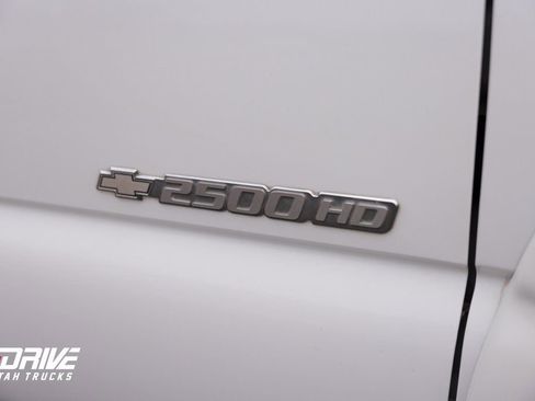 Used 2002 Chevrolet Silverado 2500 LT w/ Off-Road Skid Plate Pkg image 8