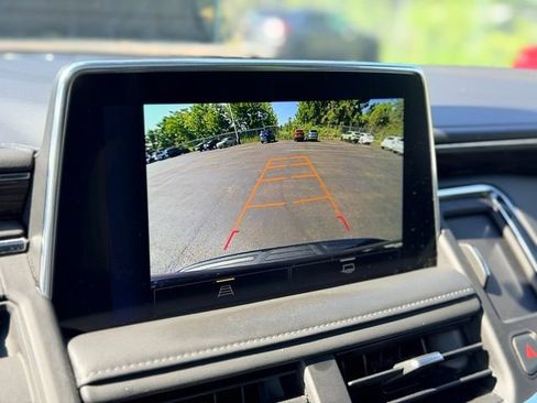 Used 2023 Chevrolet Tahoe LT AWD/4WD image 17