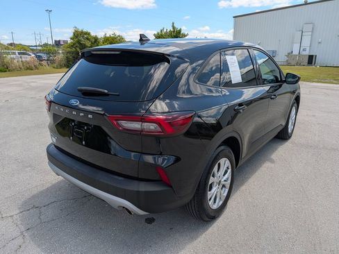 Certified 2025 Ford Escape Active FWD image 3