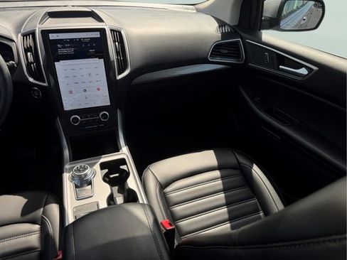 Used 2024 Ford Edge SEL w/ Convenience Package AWD/4WD image 9