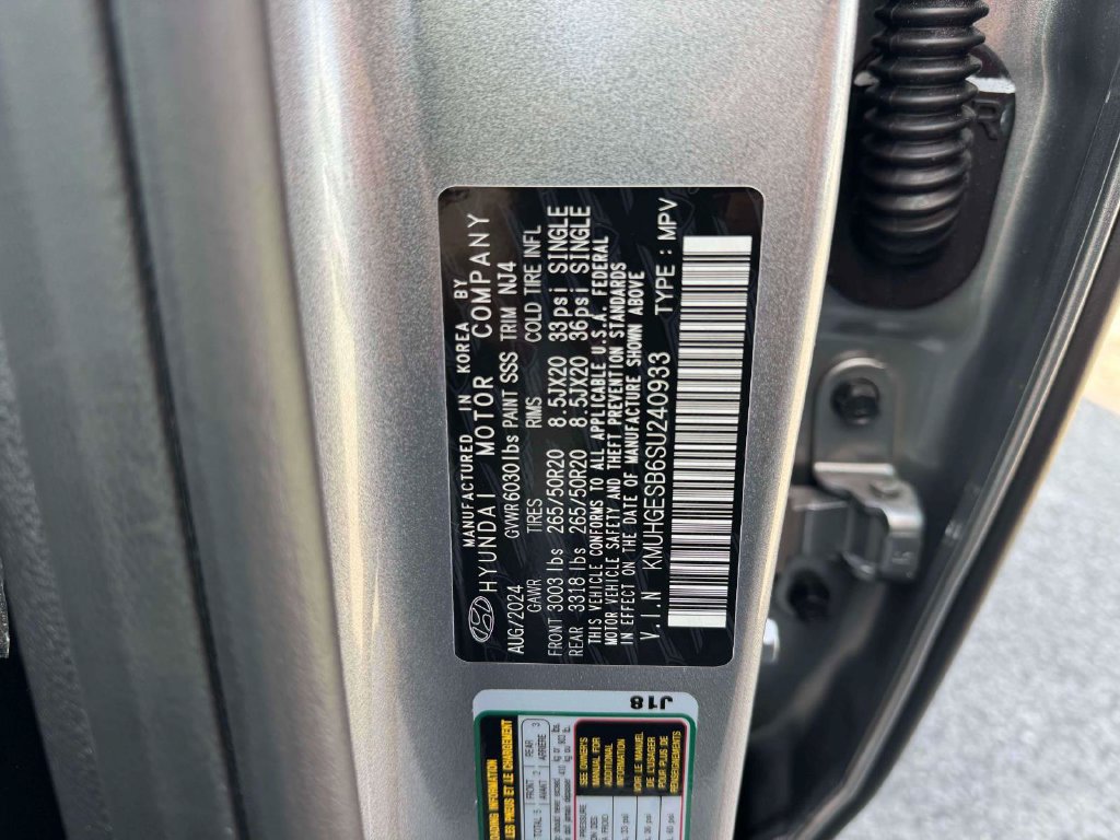 Certified 2025 Genesis GV80 2.5T Select AWD/4WD image 10