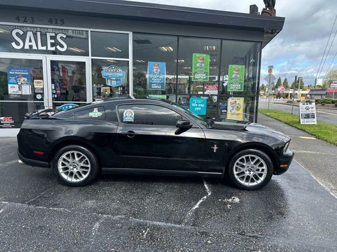Used 2012 Ford Mustang Premium w/ Electronics Pkg RWD image 5