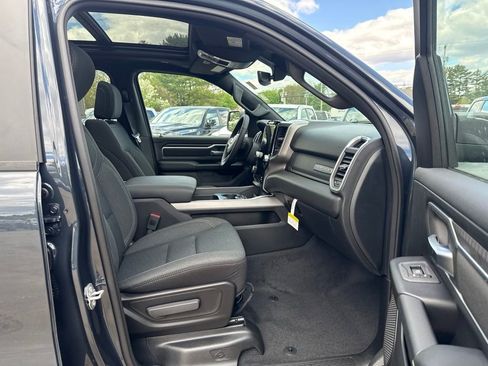 New 2026 RAM 1500 4x4 Crew Cab image 28