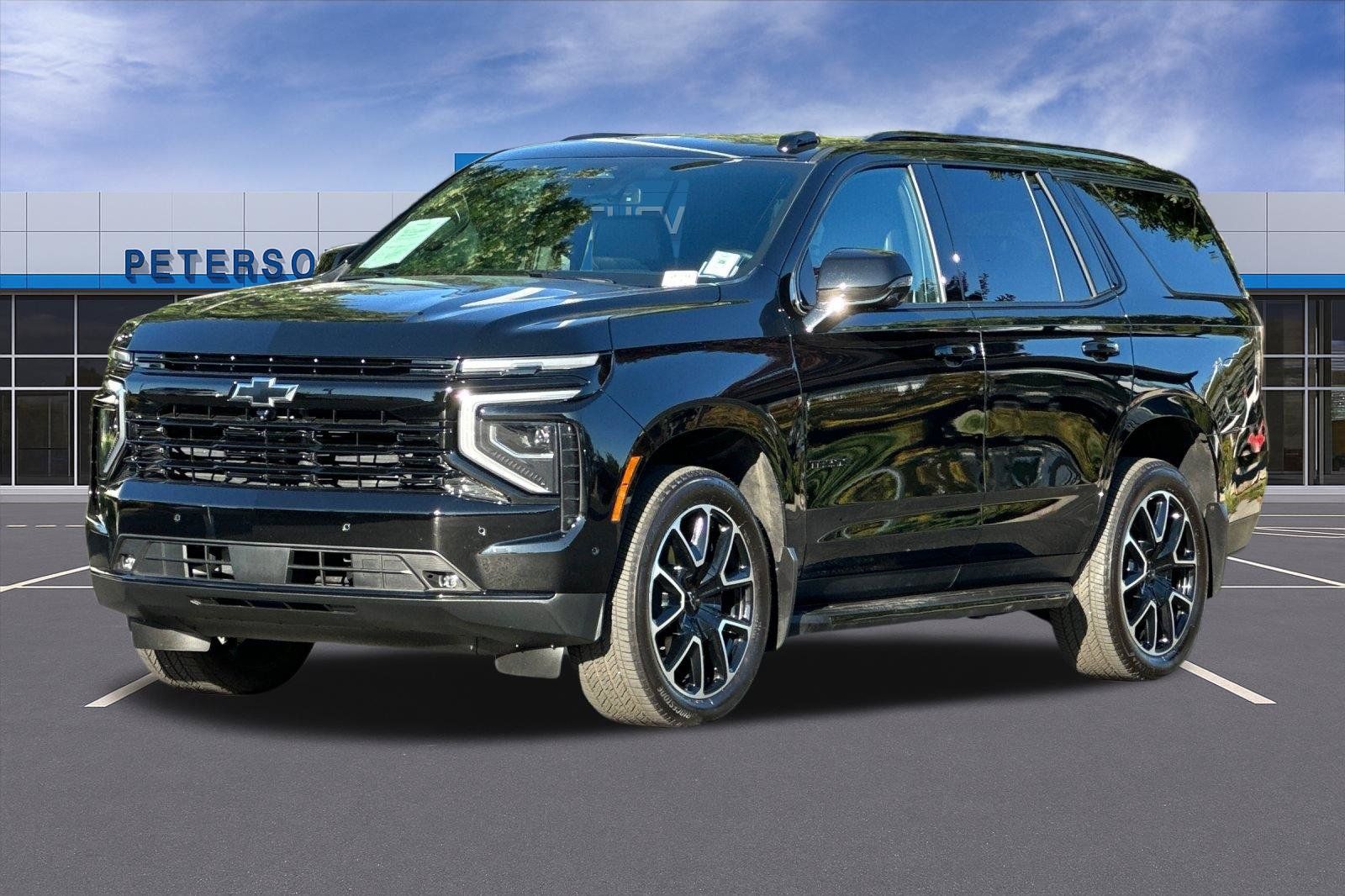 Used 2026 Chevrolet Tahoe RST w/ Comfort Package AWD/4WD image 8