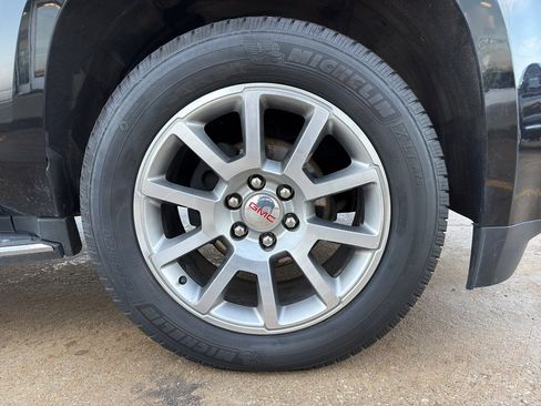 Used 2020 GMC Yukon XL Denali image 12