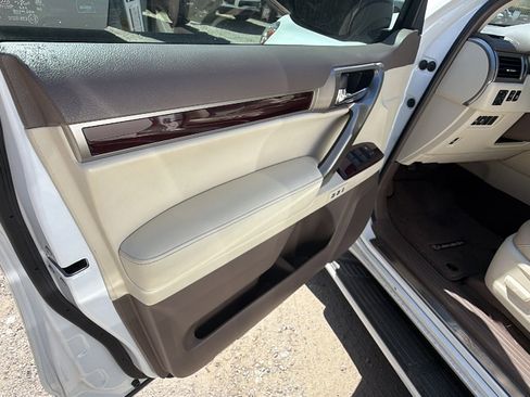 Used 2019 Lexus GX 460 Premium image 14