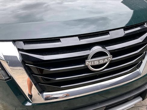 Used 2024 Nissan Pathfinder Platinum w/ Cargo Package image 27