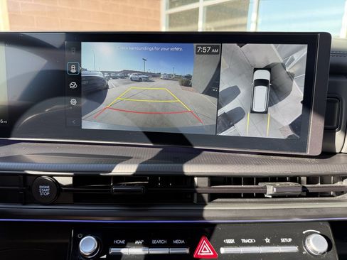 Used 2025 Hyundai Santa Fe Calligraphy FWD image 20