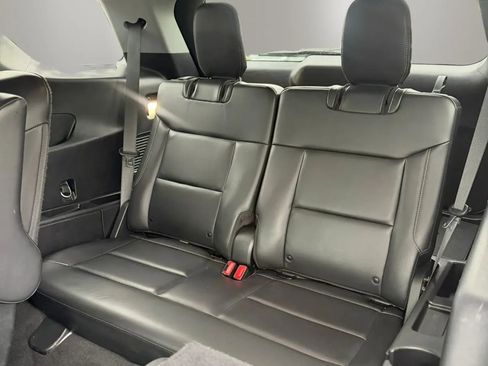 Used 2021 Ford Explorer XLT w/ Equipment Group 202A AWD/4WD image 15