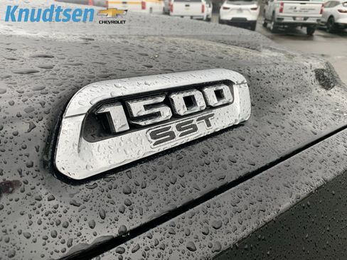 Used 2025 RAM 1500 Big Horn AWD/4WD image 9