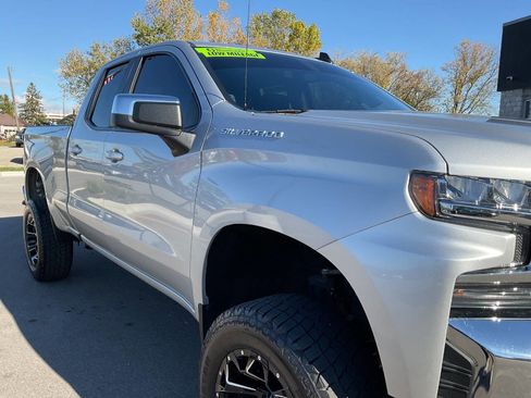 Used 2022 Chevrolet Silverado 1500 LT image 11