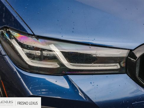 Used 2022 BMW 530e w/ M Sport Package image 10