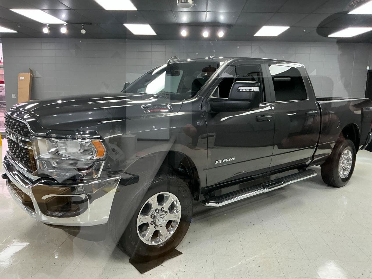 Used 2024 RAM 2500 Big Horn AWD/4WD image 5
