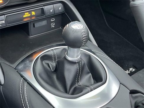 Used 2025 MAZDA MX-5 Miata RF Club image 26