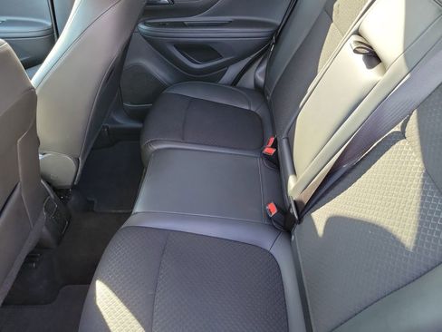 Used 2022 Buick Encore Preferred w/ Safety Package image 10