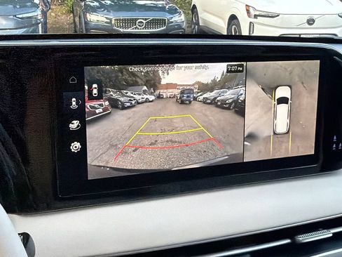 Used 2024 Hyundai Palisade Limited AWD/4WD image 33