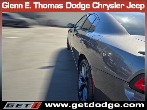 Used 2020 Dodge Charger SXT w/ Blacktop Package image 10