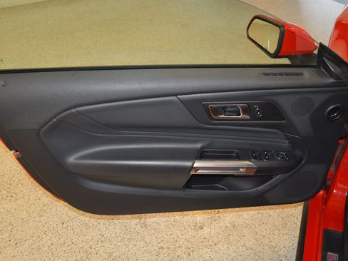 Used 2025 Ford Mustang Premium RWD image 14