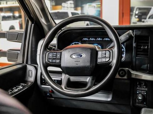 Used 2024 Ford F250 XL image 15