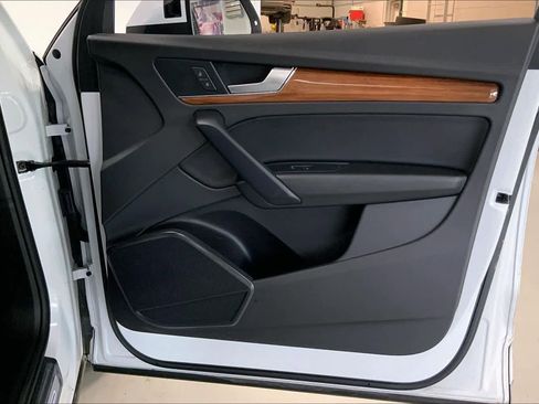 Certified 2023 Audi Q5 2.0T Premium w/ Convenience Package image 25