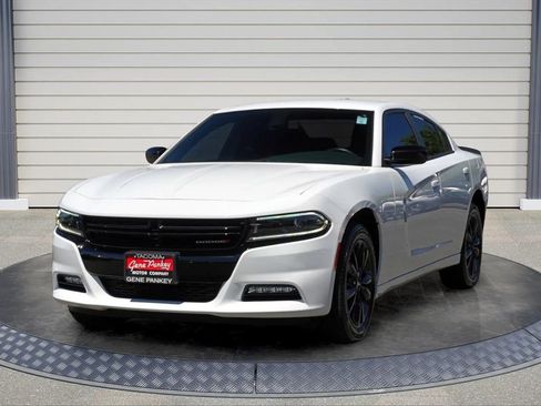 Used 2023 Dodge Charger SXT w/ Blacktop Package image 3