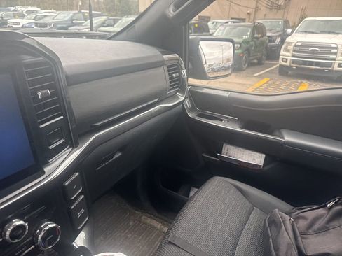 Used 2022 Ford F150 XLT w/ Equipment Group 302A High image 17