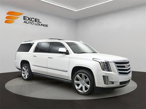 Used 2017 Cadillac Escalade ESV Premium Luxury image 7