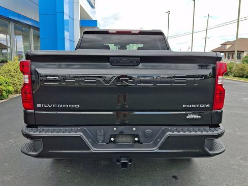 Used 2024 Chevrolet Silverado 1500 Custom AWD/4WD image 5