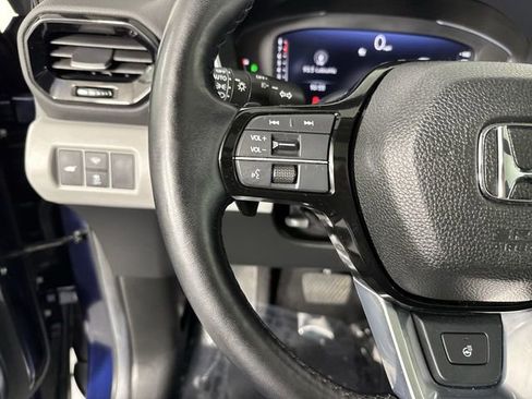 Used 2024 Honda Pilot Elite image 12