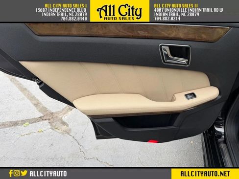 Used 2010 Mercedes-Benz E 350 E 350 4MATIC Sedan 4D image 27