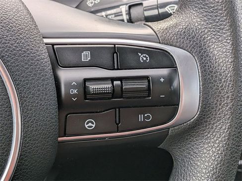 Used 2021 Kia K5 LXS image 22