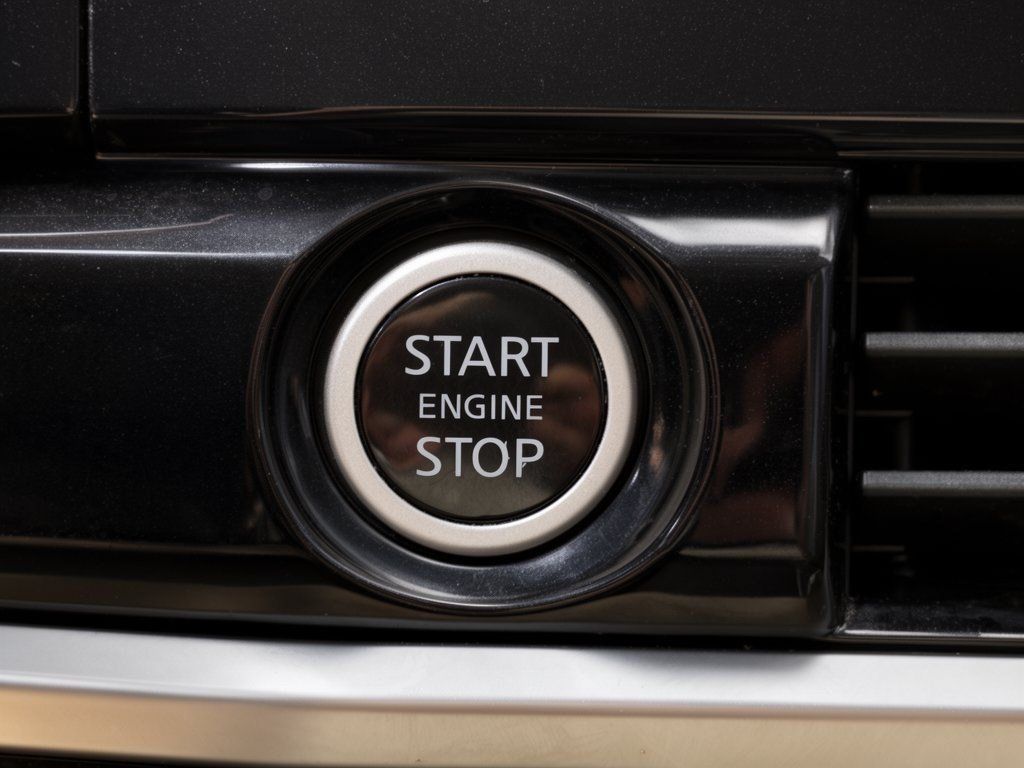 Used 2024 Nissan Pathfinder SV FWD image 20