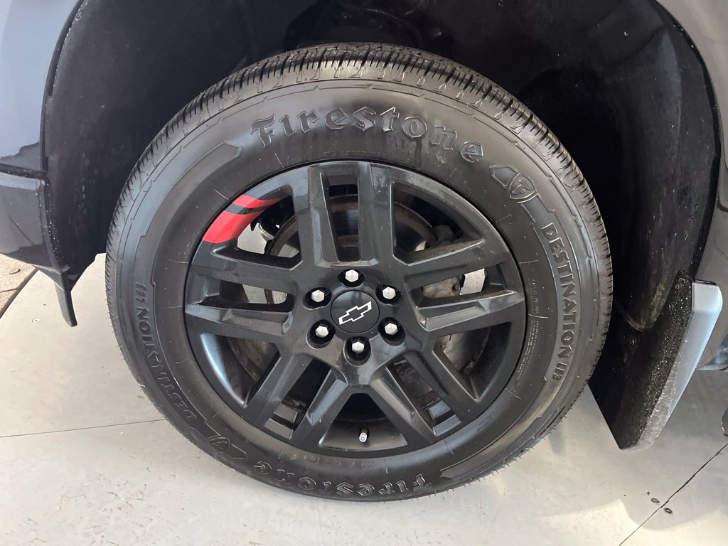 Used 2023 Chevrolet Silverado 1500 RST w/ Redline Edition AWD/4WD image 13