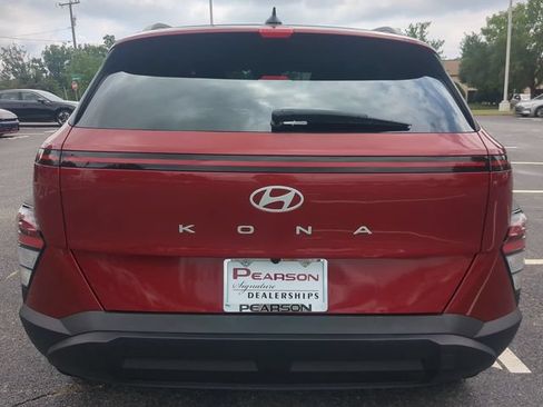 Used 2025 Hyundai Kona SEL FWD image 5