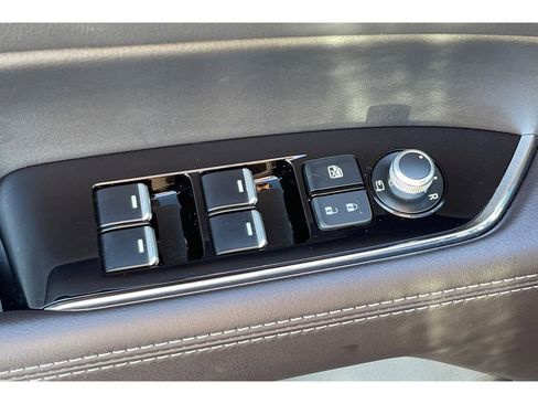 Certified 2025 MAZDA CX-5 Signature image 13