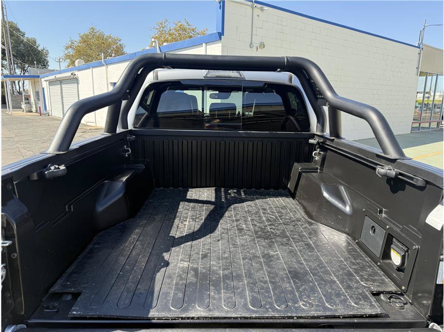 Used 2019 Toyota Tacoma Limited AWD/4WD image 18