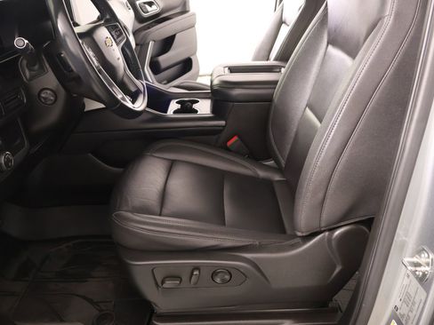 Used 2023 Chevrolet Tahoe LT w/ Luxury Package AWD/4WD image 11