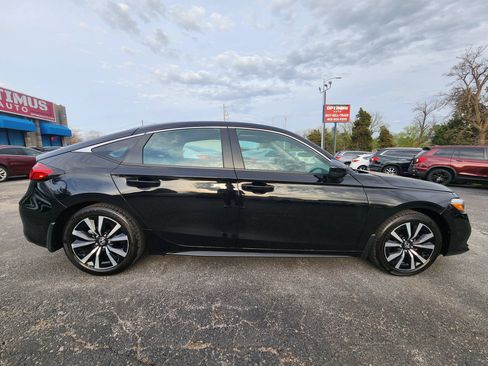 Used 2022 Honda Civic EX-L image 8
