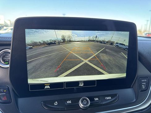 Used 2023 Chevrolet Blazer LT image 17