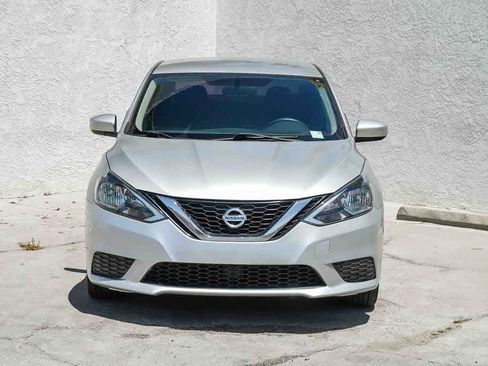 Used 2017 Nissan Sentra S FWD image 2