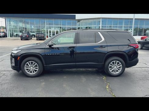 Certified 2023 Chevrolet Traverse LT FWD image 5